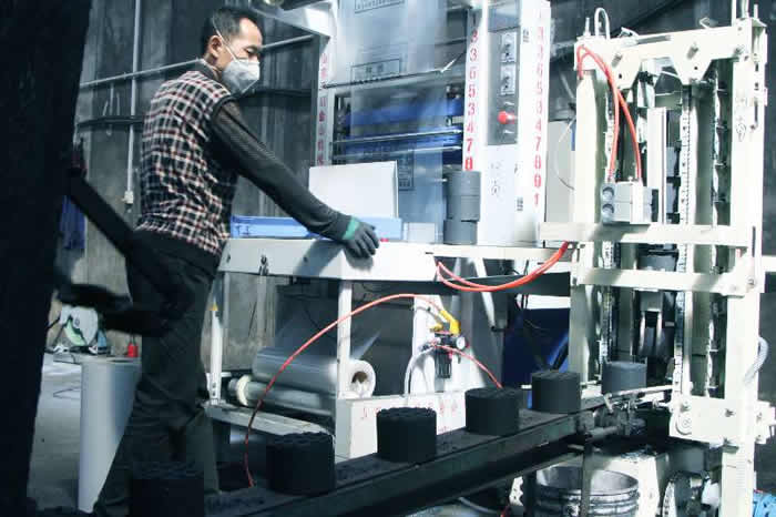 河南蜂窩煤廠生產車間