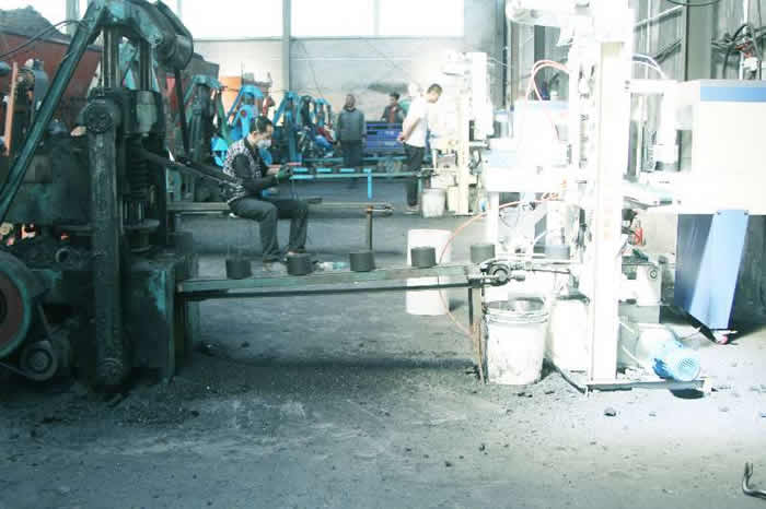 河南包裝煤球廠(chǎng)生產(chǎn)車(chē)間