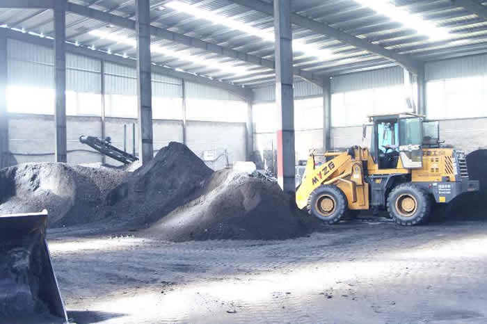 河南環(huán)保蜂窩煤廠(chǎng)生產(chǎn)車(chē)間